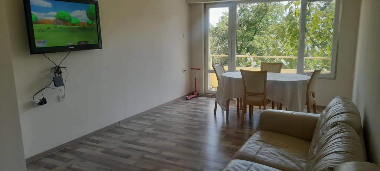 Pliska Apartment Montana Eksteriør billede